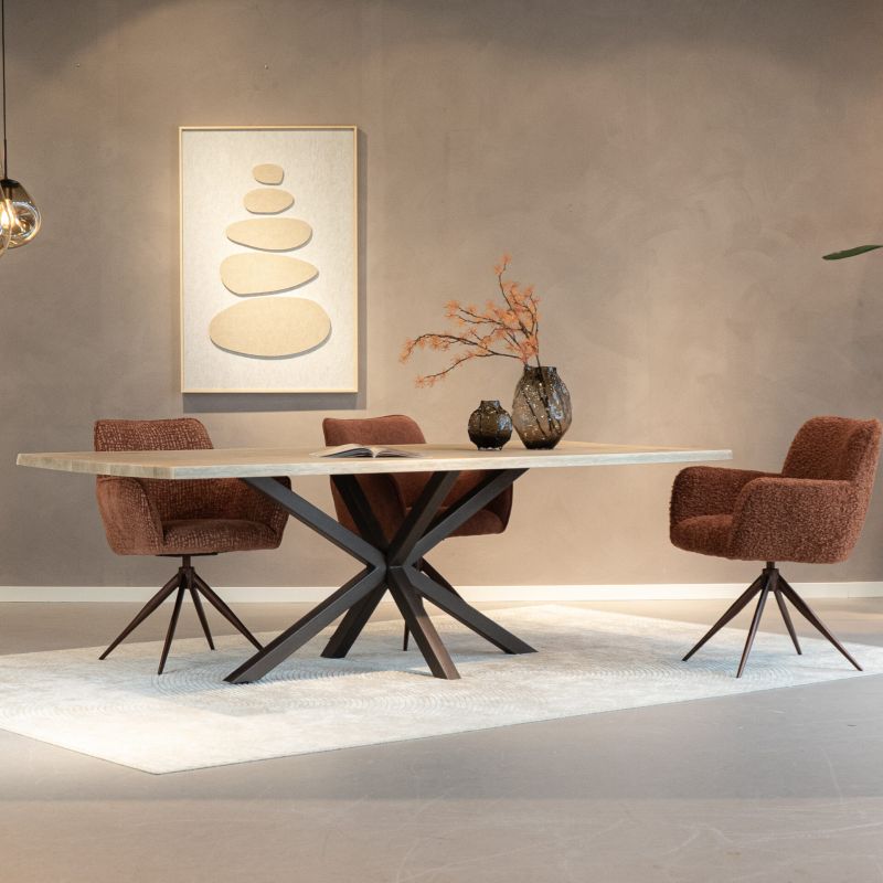 cognac kleurige eetkamerstoel