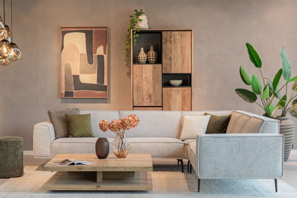 Zitbank met strakke lijnen en comfortabele vulling