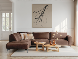 Chocoladebruine hoekbank met royale zitting en eigentijds ontwerp