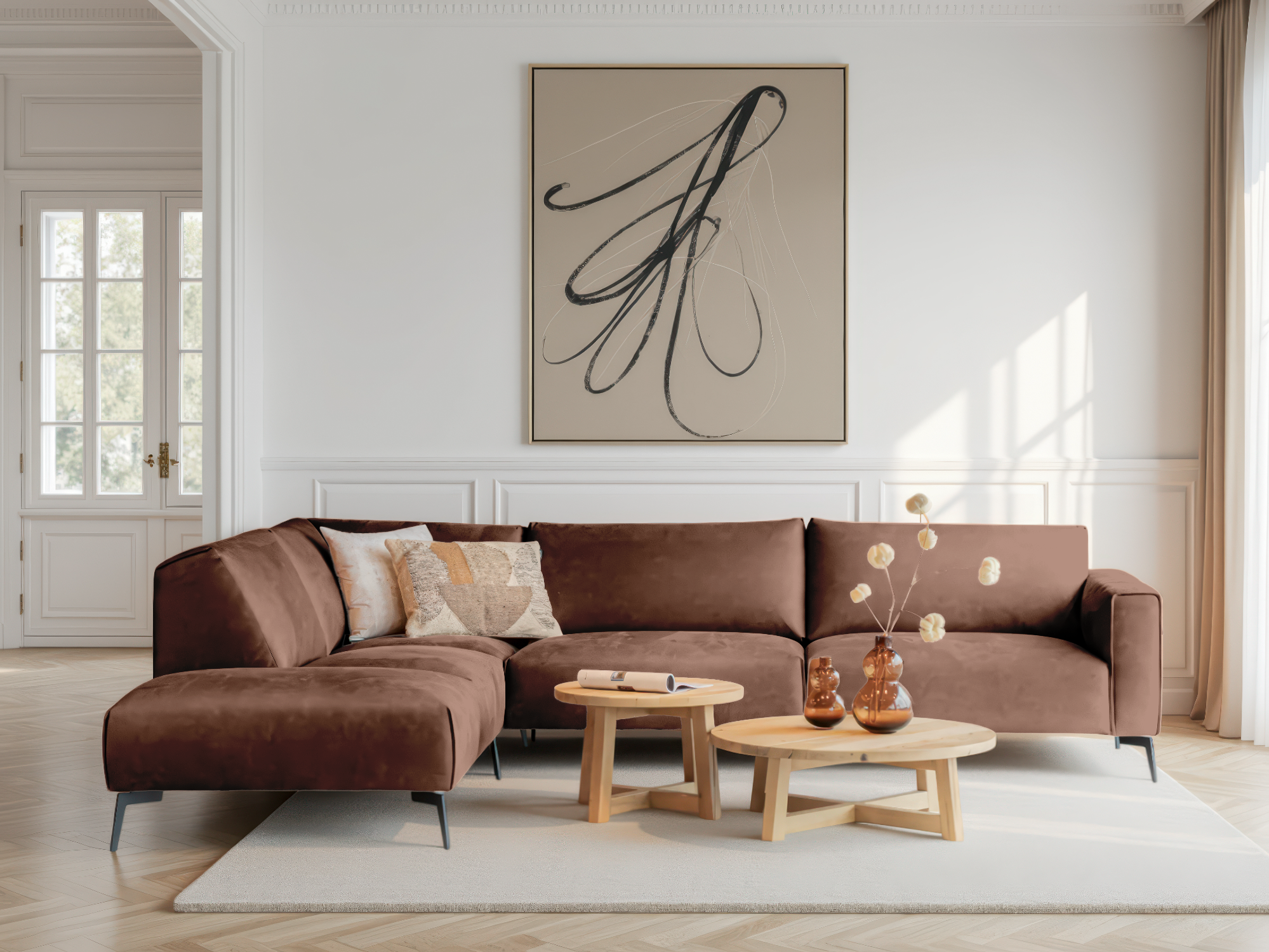 Warme cognackleurige hoekbank met zachte stoffering en moderne lijnen