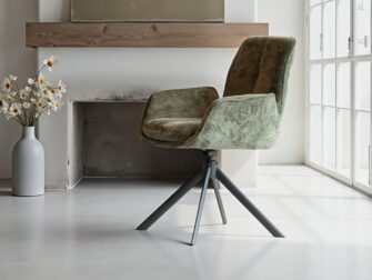 Moderne eetstoel snel leverbaar, ideaal voor een last-minute make-over