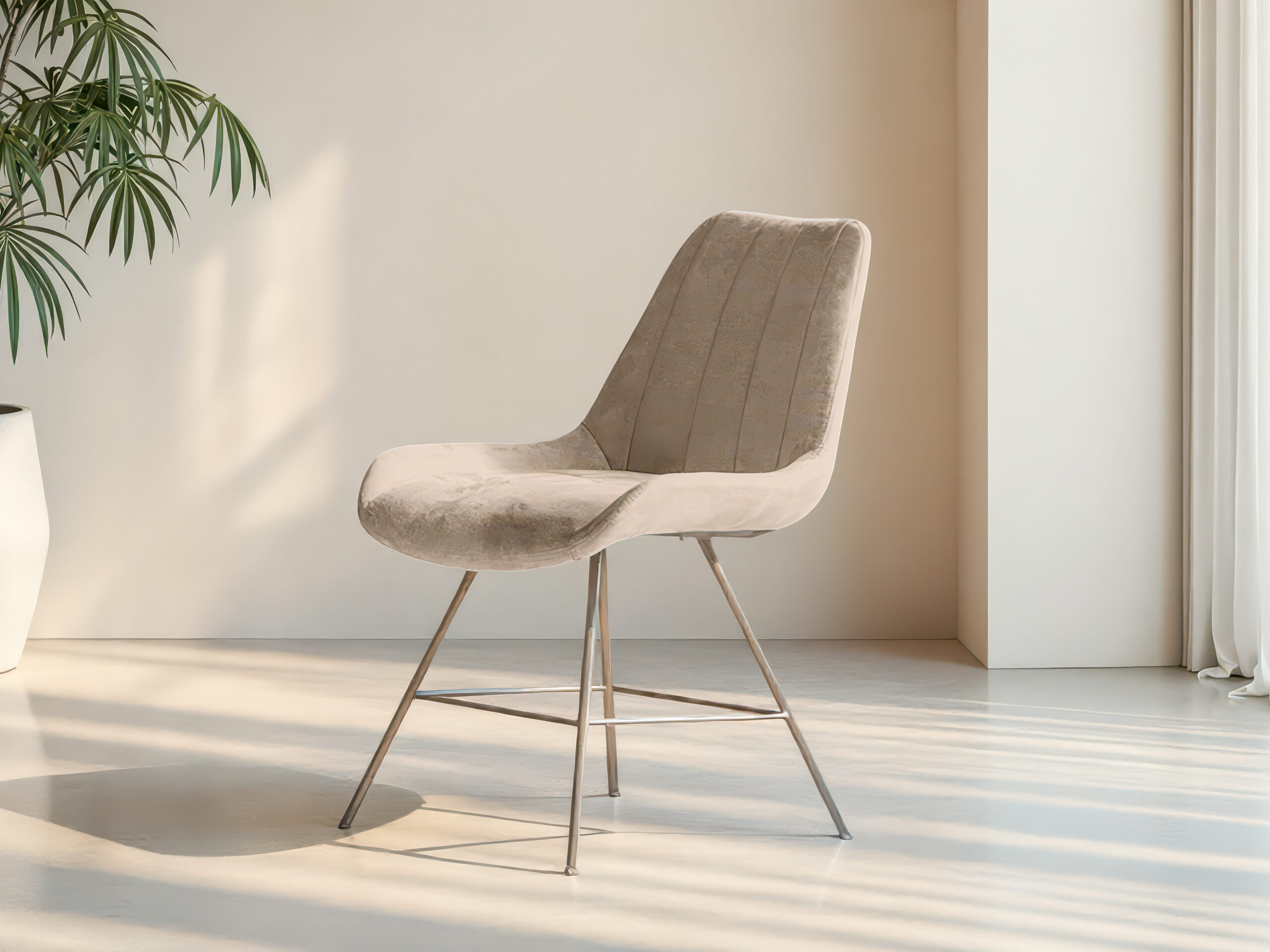 Moderne kuipstoel met stevige poten en luxe afwerking