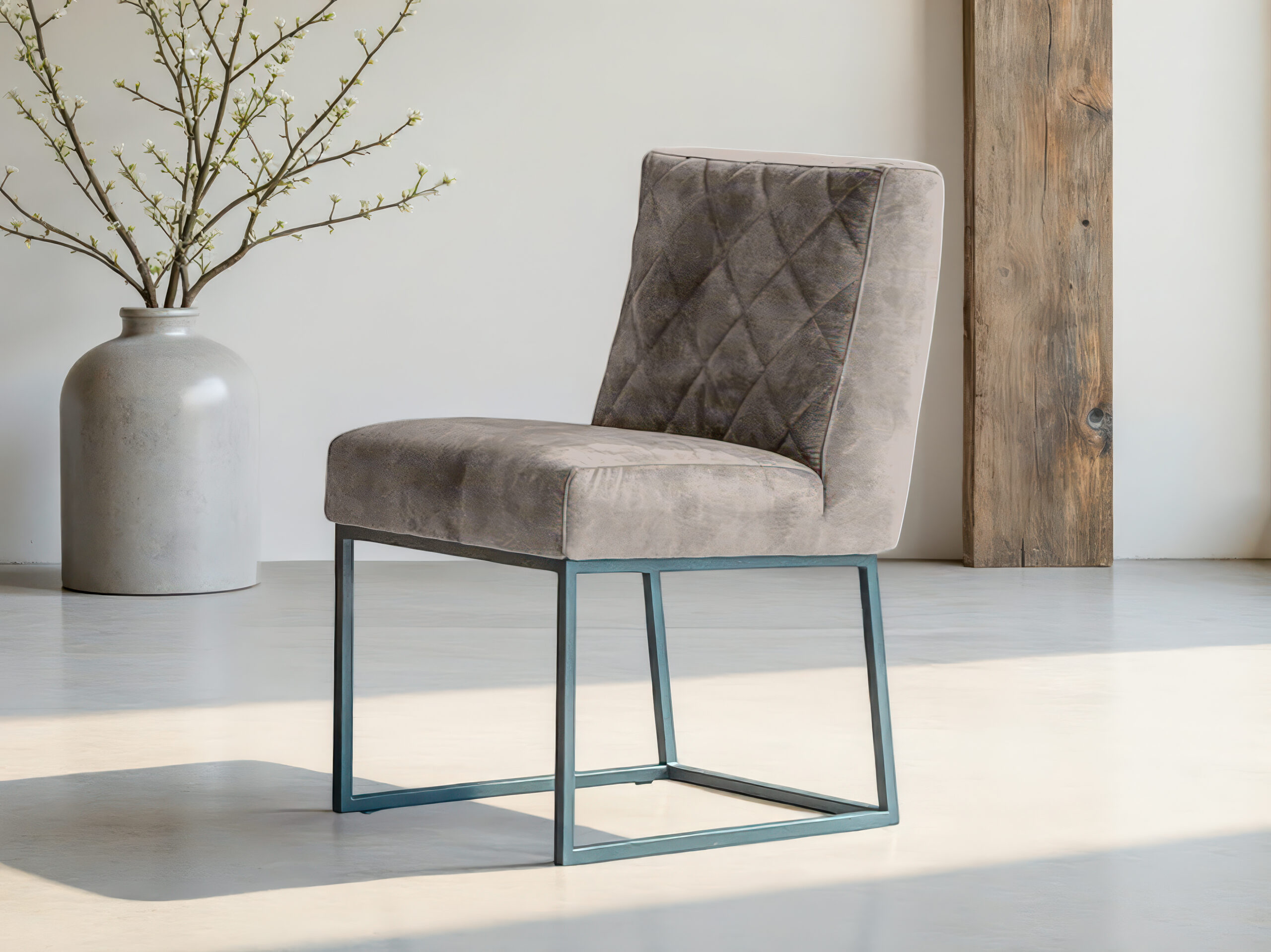 Gestoffeerde eetkamerstoel met comfortabele zitting