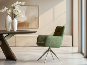 Eetkamerstoel Santorini - Eppic select atocha hunter - onderstel t - metaalkleur sunstone Draaibare eetkamerstoel met karakteristieke rug- en armvorm