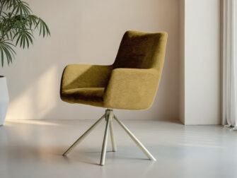 Eetkamerstoel Santorini - mito brass - onderstel c - metaalkleur oud messing Mosterdgele eetkamerstoel met metalen frame