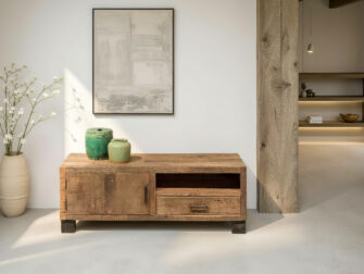 smal tv-meubel met open vak voor versterker