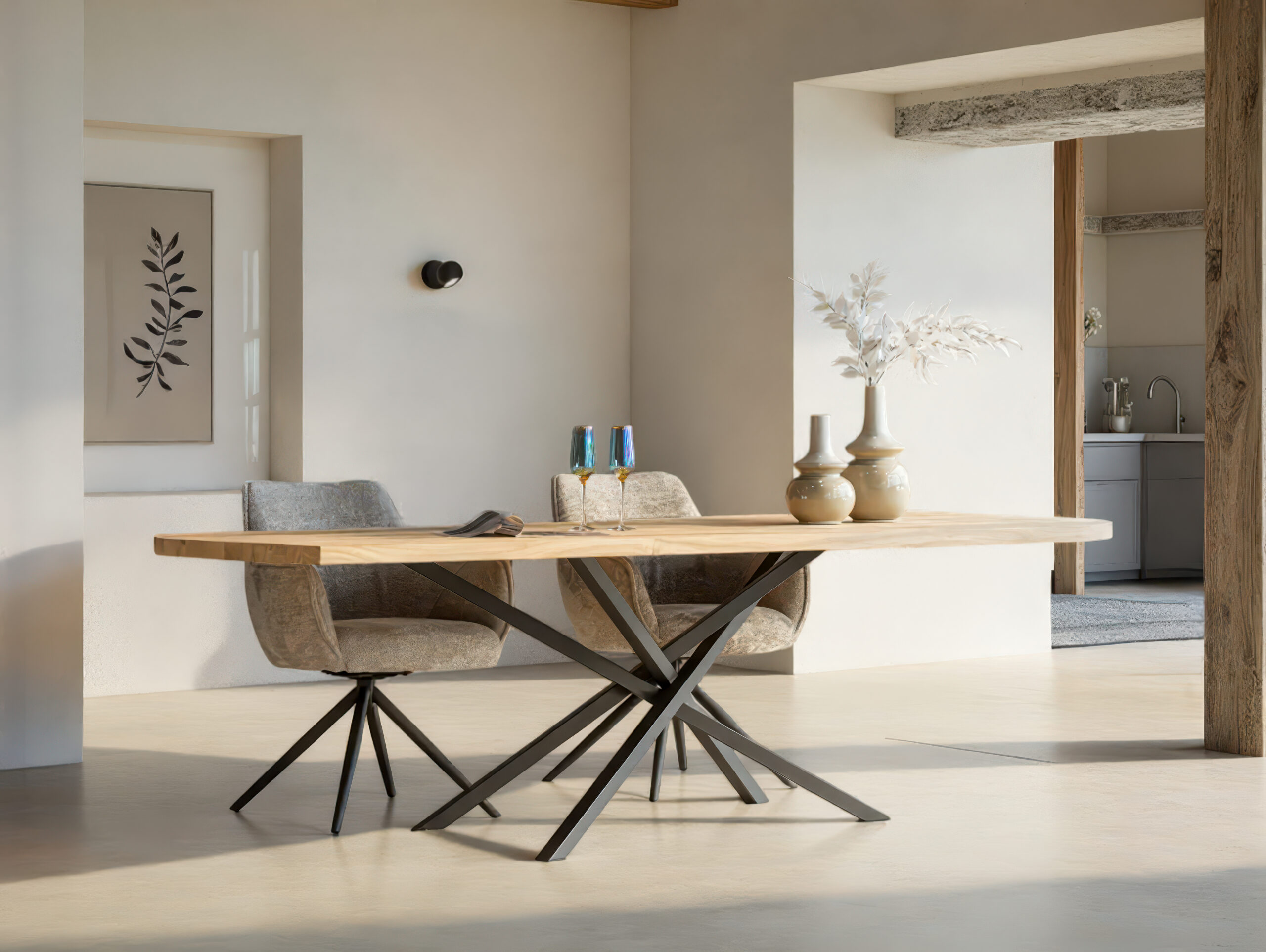 Unieke tafel met golvende vormen in eikenhout