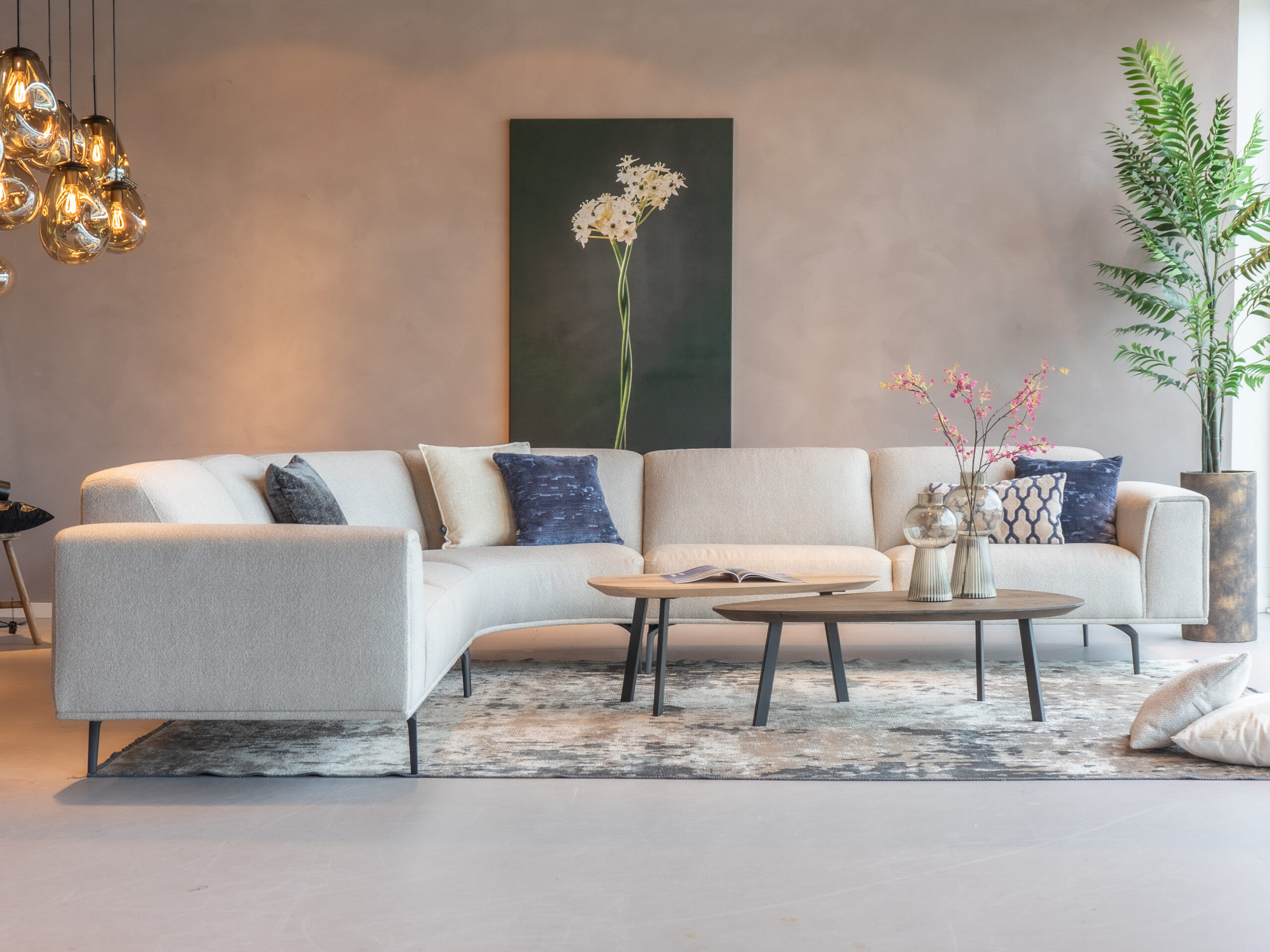 Moria hoekbank met Ciottolo salontafel, een elegante set voor je woonkamer