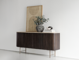 Dressoir Maroon - 180x45x85cm - 4 deurs Dressoir Maroon - 180x45x85cm - 4 deurs