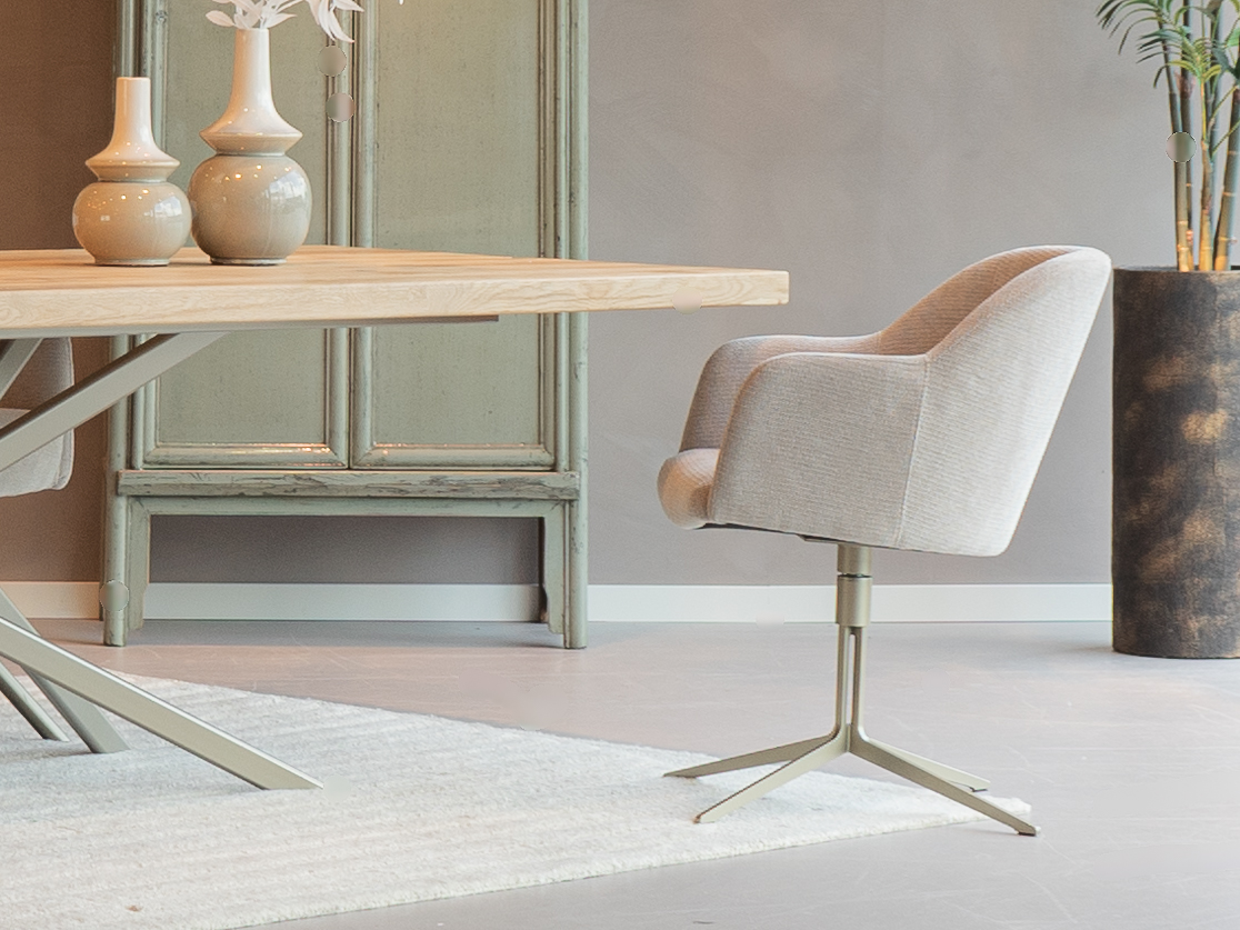 eetkamerstoel met champagne onderstel mito beige