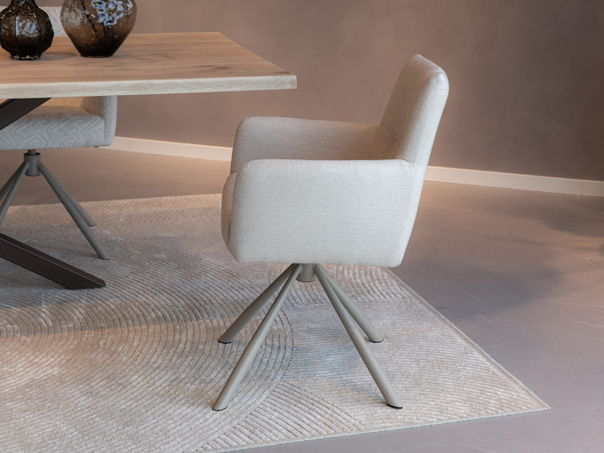 lichte eetkamerstoelen stof