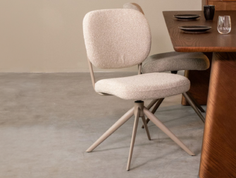 Eetkamerstoel zonder armleuningen in naturel Boucle en taupe metalen onderstel