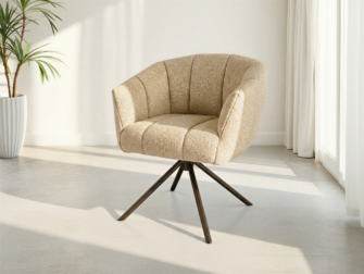 moderne beige stoel met armleuningen