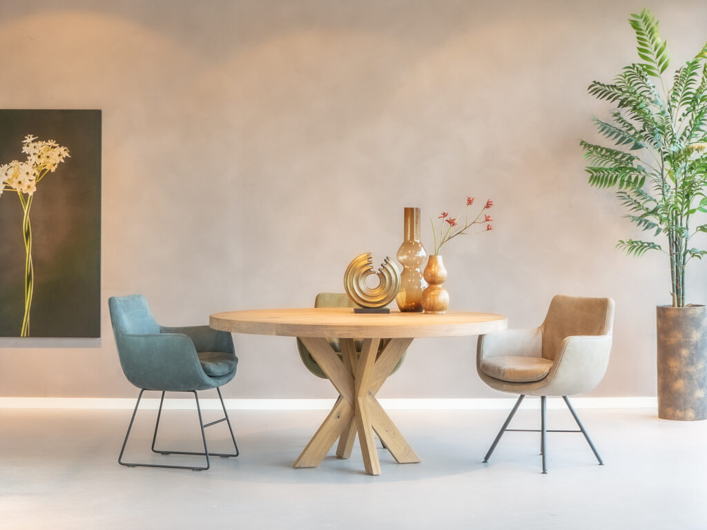 eetkamerstoelen met moderne kuipvorm en comfortabele zit