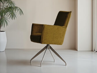 Retro gele eetkamerstoel met hoge rugleuning