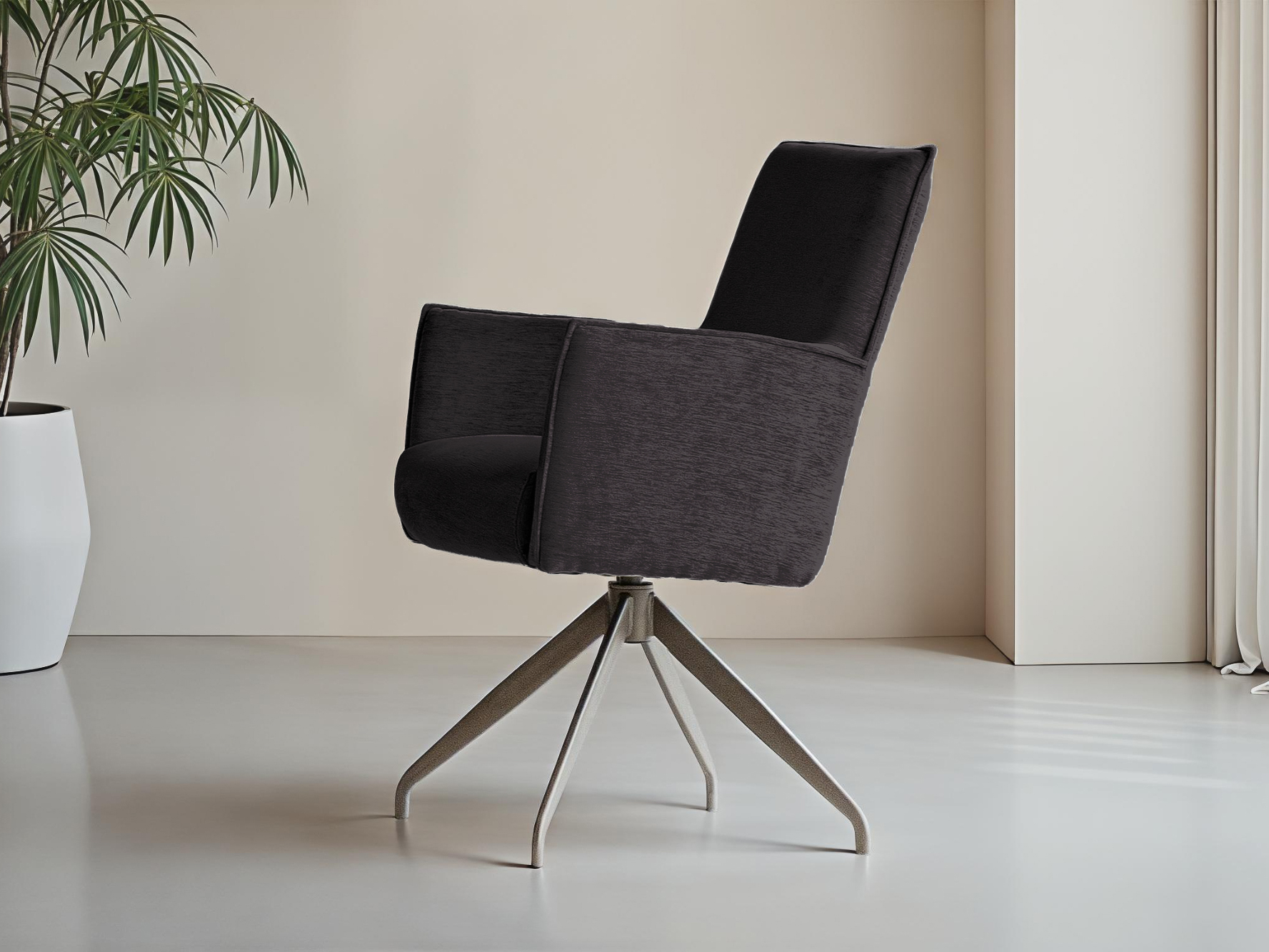 Moderne zwarte eetkamerstoel met stalen frame