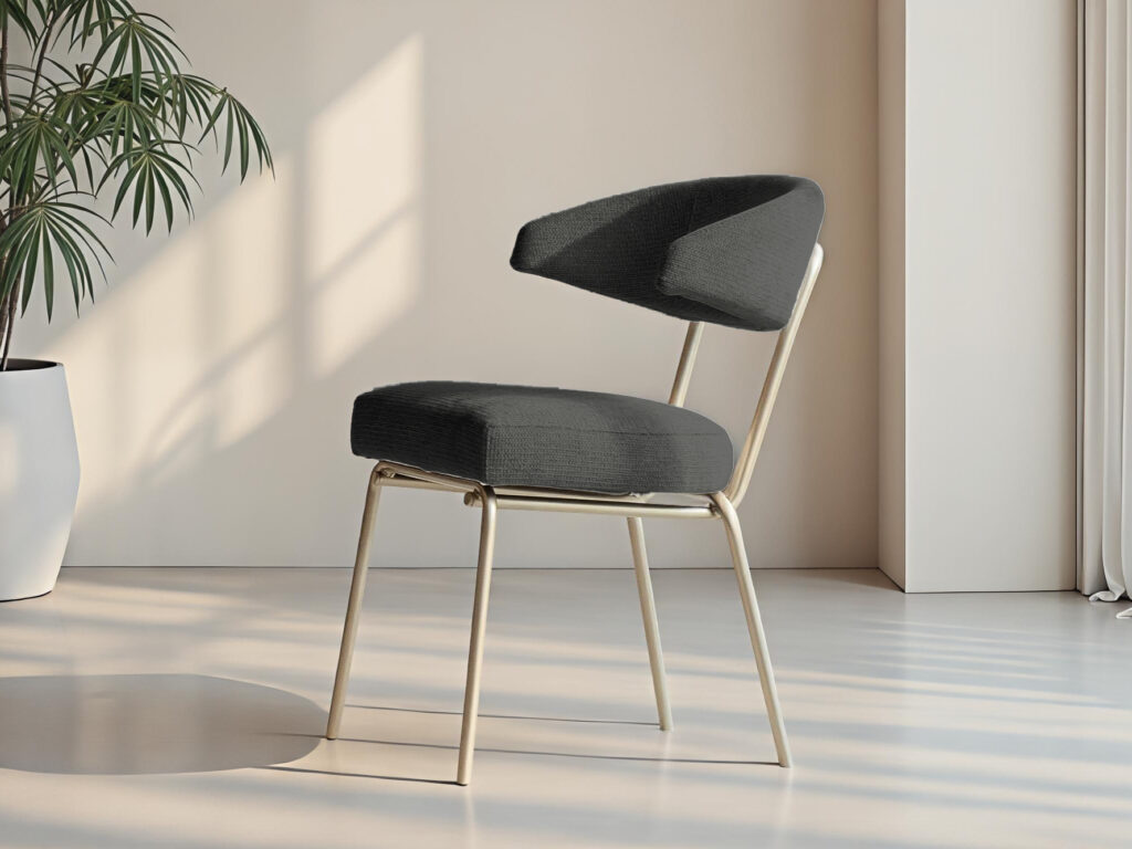 Zwarte eetkamerstoel met open rugleuning in een zachte stof