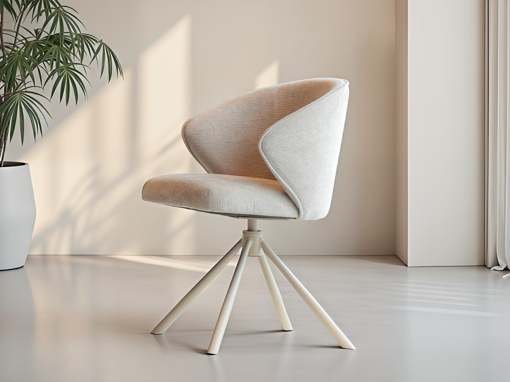 Luxe eetkamerstoel met vierpoot draaivoet en een ronde rugleuning