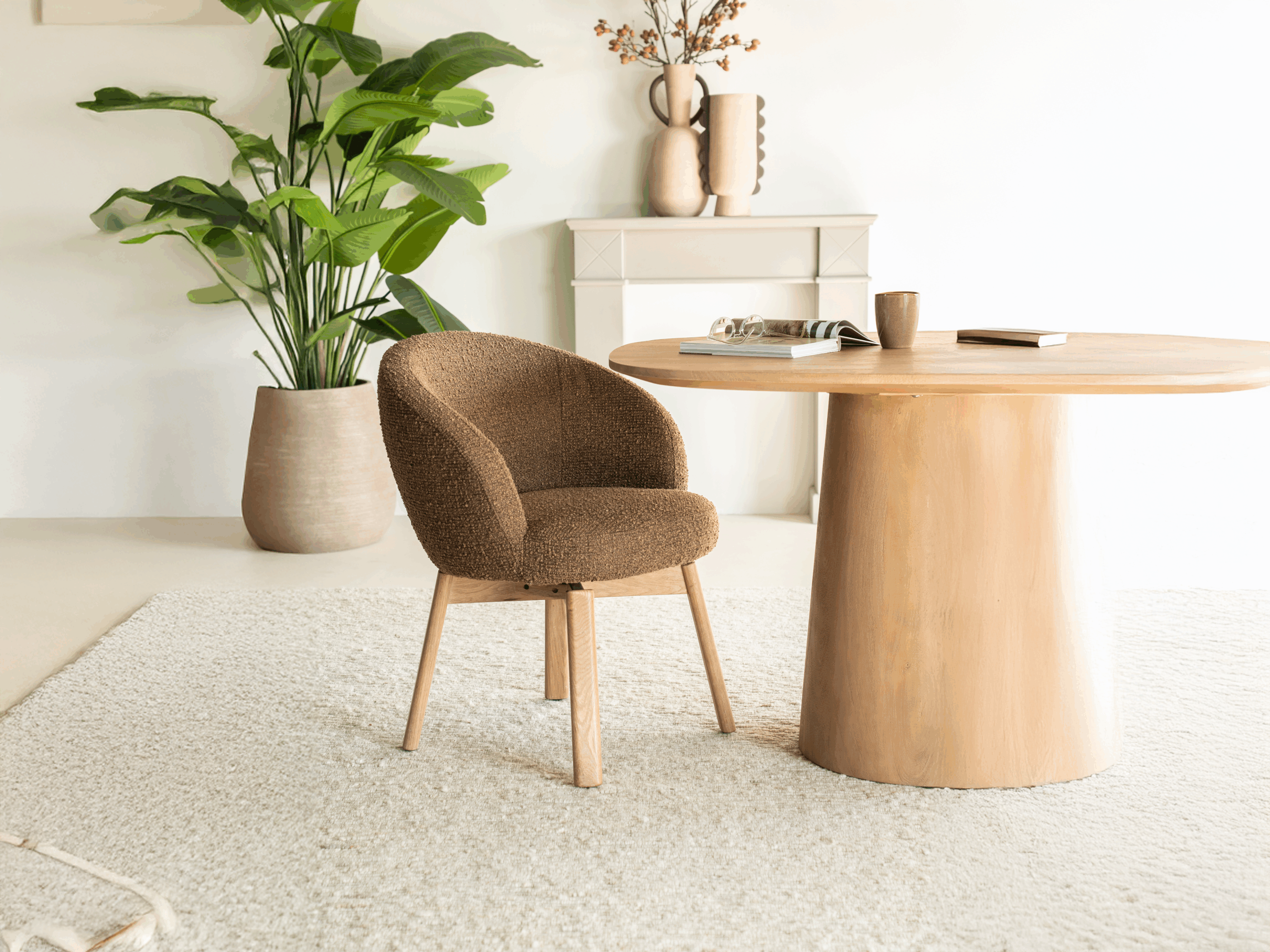 eetkamerstoel met houten pootjes