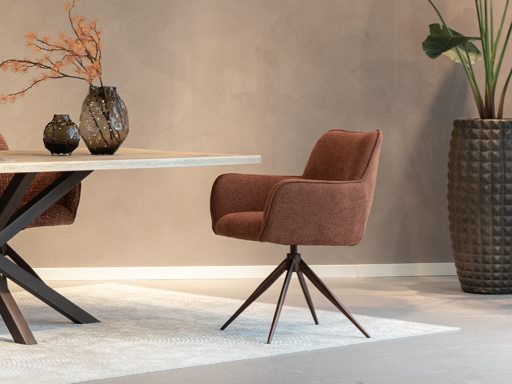 draai poot bruinkleurig