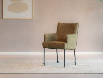 eetkamerstoel met arm met wielen