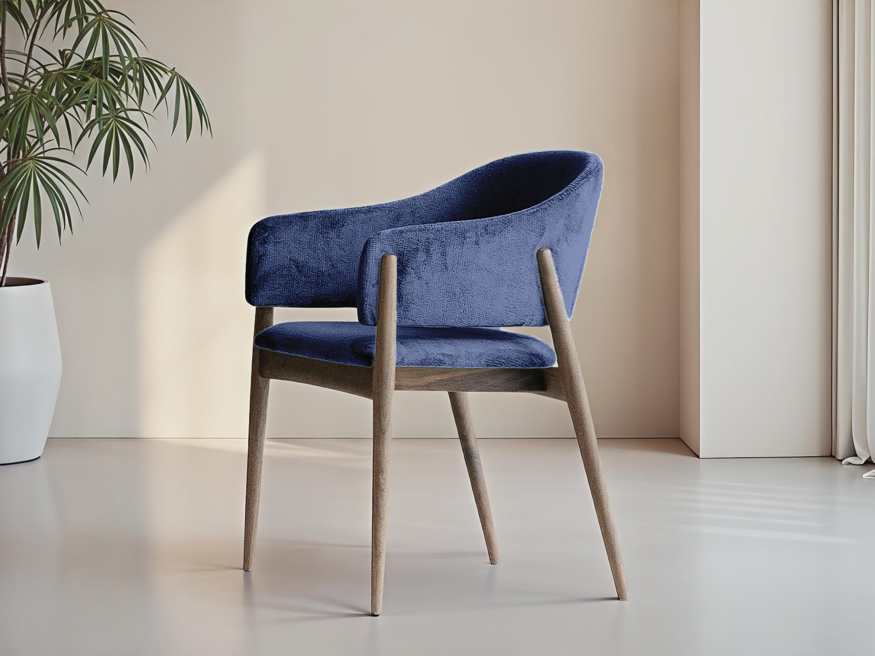 Moderne houten stoel met doorlopende achterpoten en open rugdetail