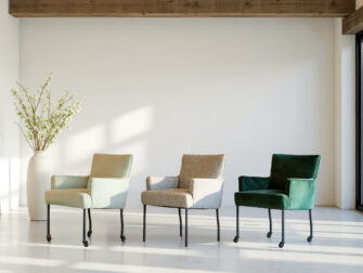 Eetkamerstoel Trani - mine eucalyptus met wielen - sneak steel zonder wielen - juke forest met wielen eetkamerstoelen met comfortabele zit verkrijgbaar met of zonder wielen