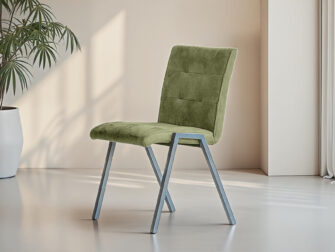 Moss groene eetkamerstoel met luxe uitstraling en comfortabele zit