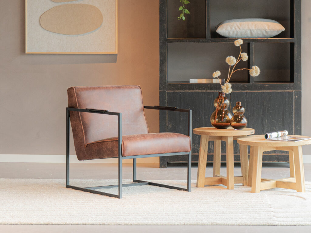 fauteuil met metaal frame