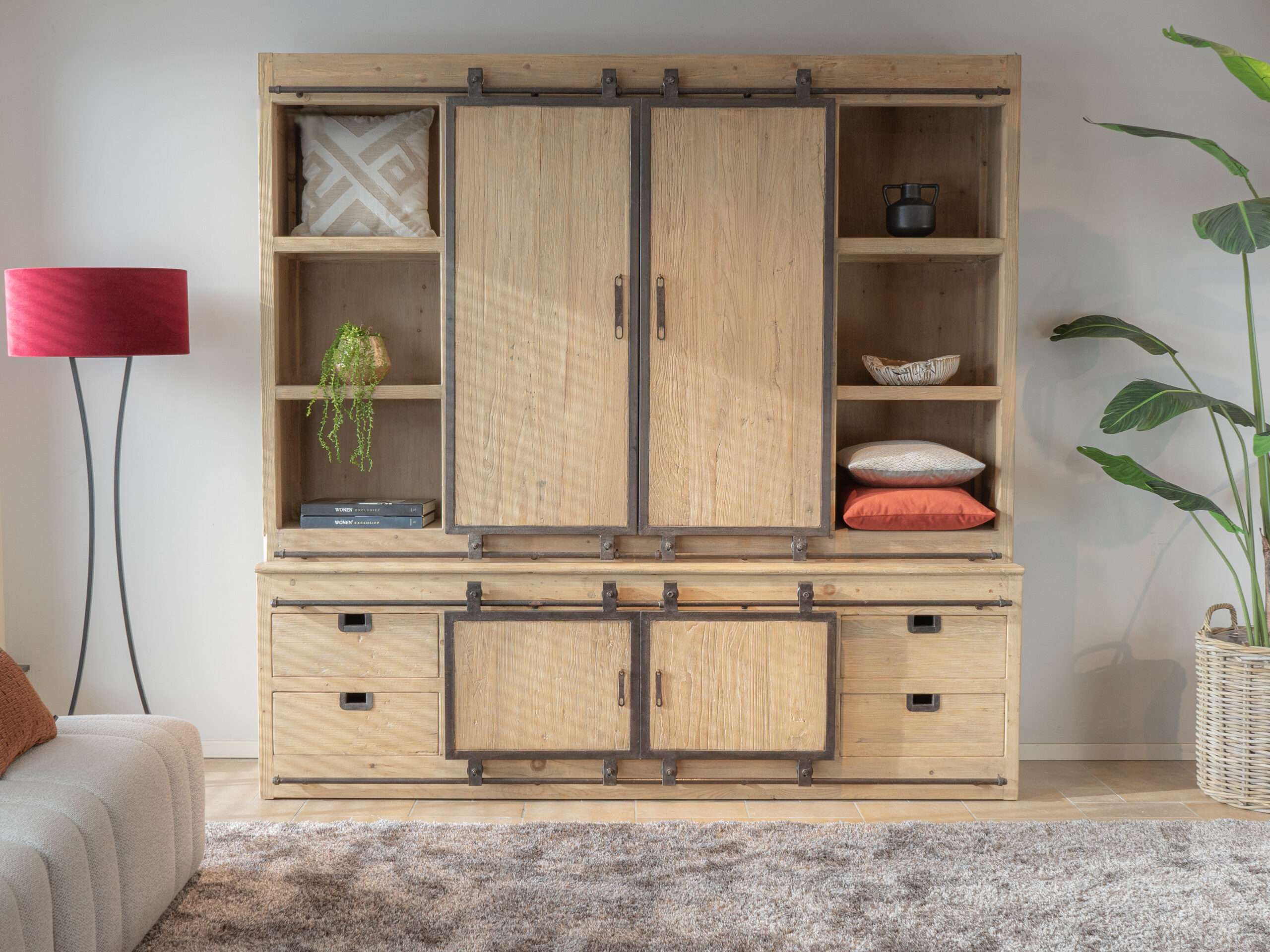 wandkast industrieel hout