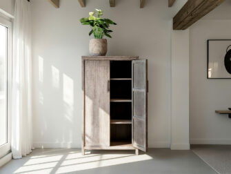 grijze lakkast met veel opbergruimte