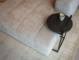 zwarte ronde bijzet tafel