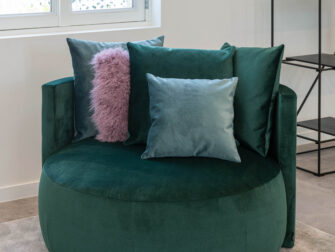 slaapkamer lounge fauteuil Pastille XL in groen velours