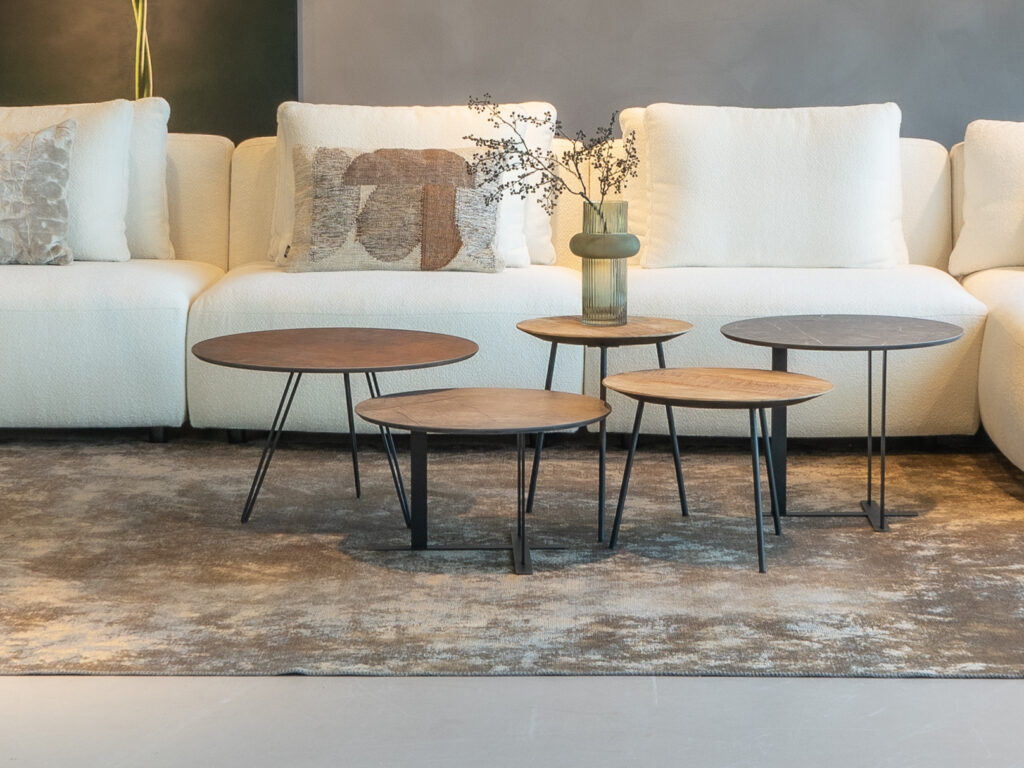 bijzettafels rond verjongd blad