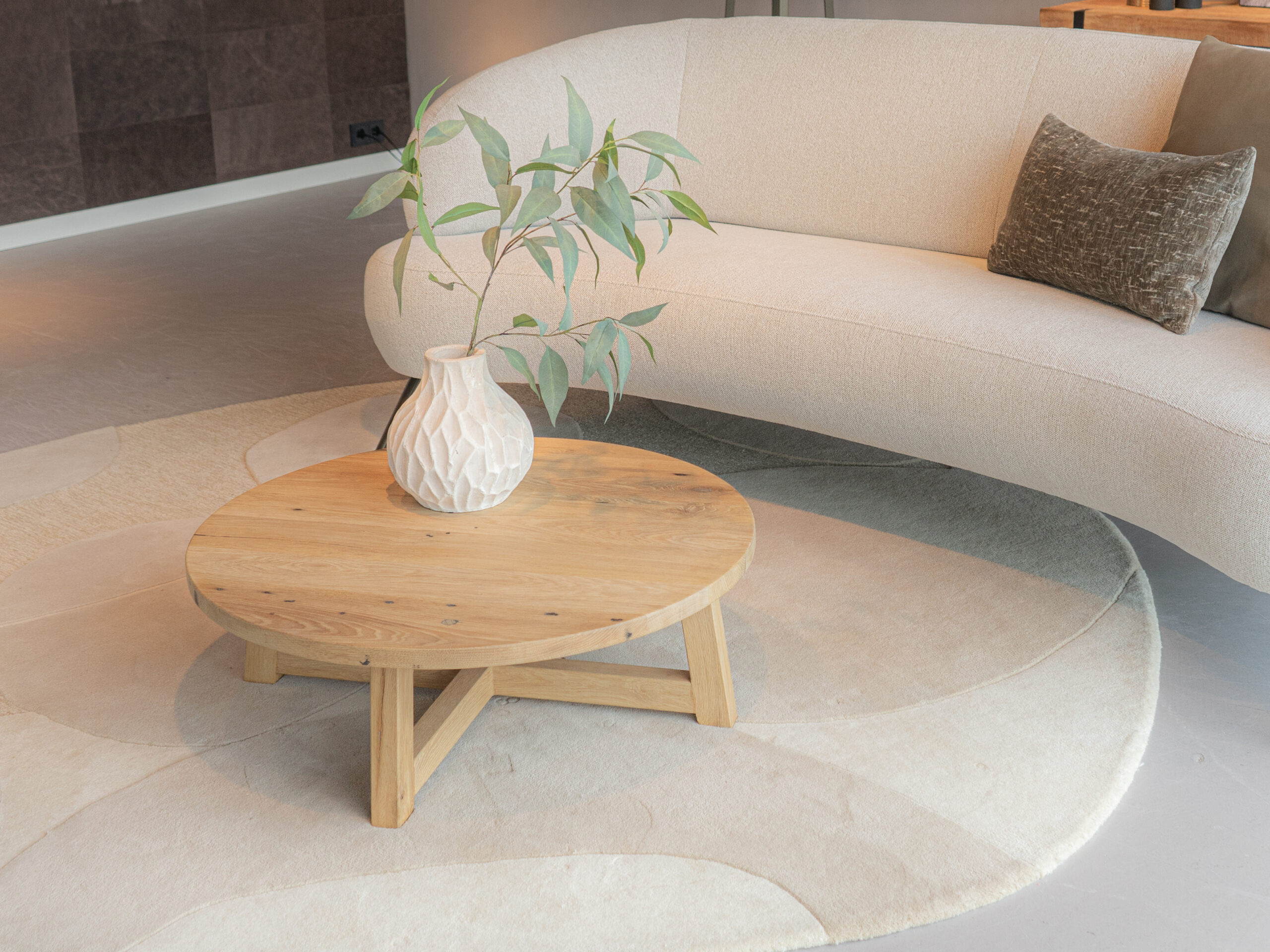 oud eiken salontafel rond