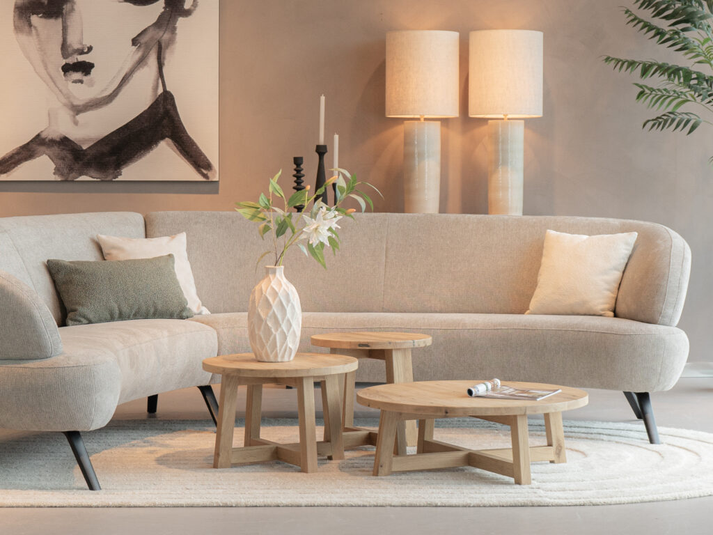 set van drie salontafels eiken