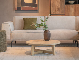 Massieve ronde salontafel met eikenhouten blad en poten