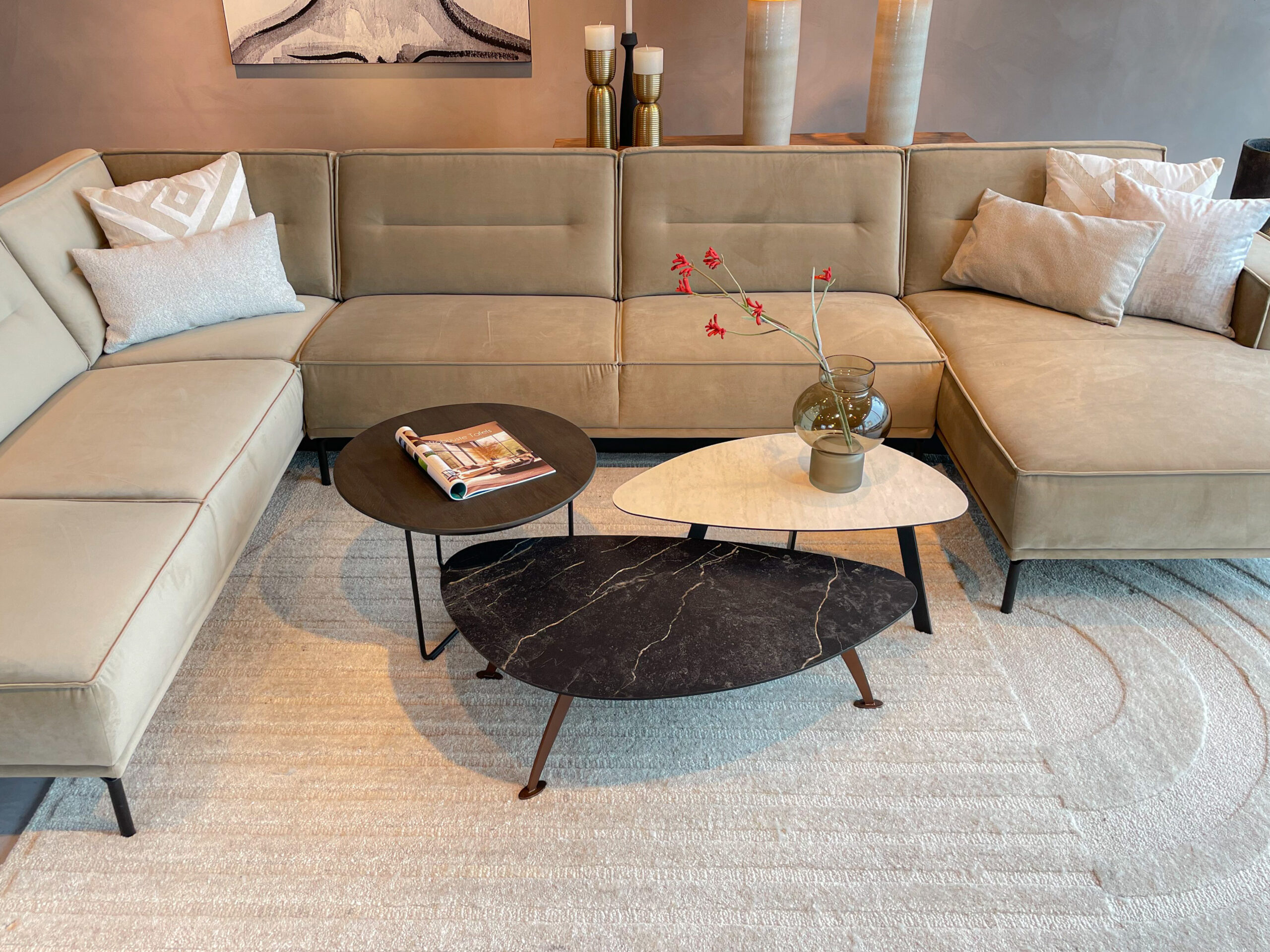 Salontafel Montalcino 100x55 - kiezel - marble vein nero bronze