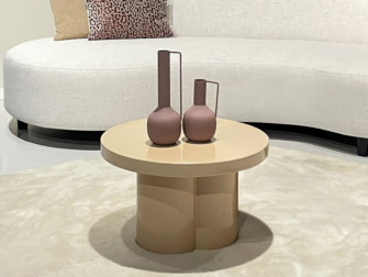 Ronde kleine bijzettafel in warme beige tint