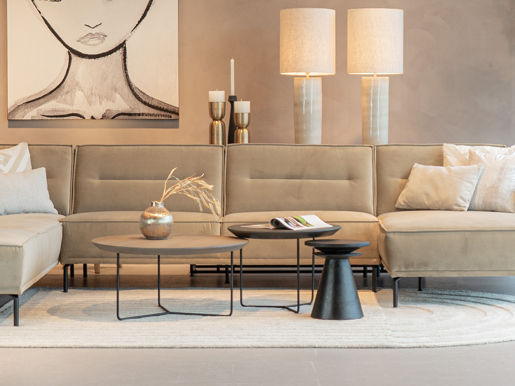 Salontafel Tellaro – 80x40cm – rond – smoke + Salontafel Tellaro – 60x45cm – rond – night glow (2)