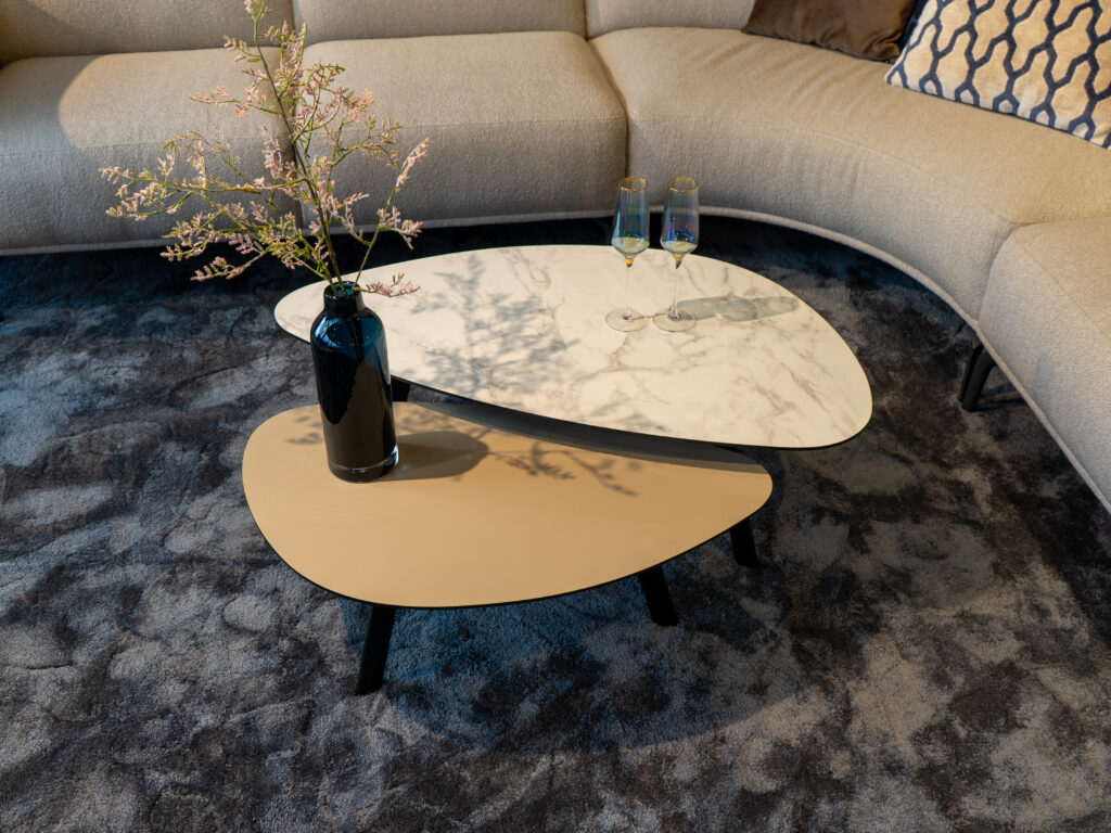 twee verschillende afmetingen salontafel