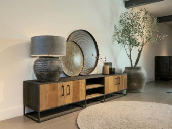 ruimt houten tv-meubel