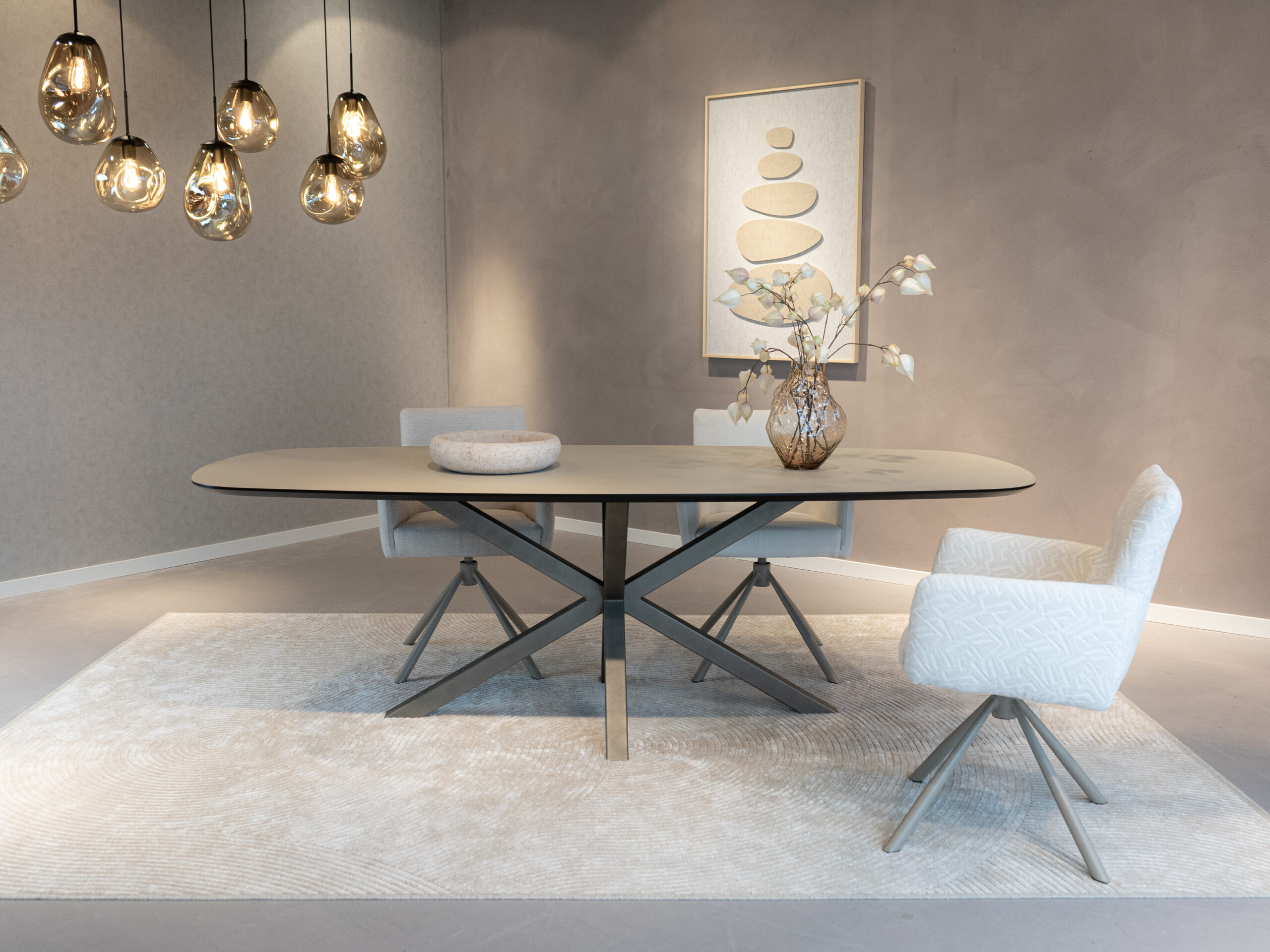 deens ovaal beige tafel