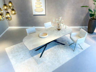 crackled marble eettafel look