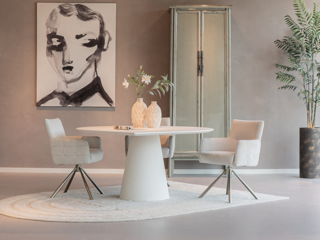 betonnen eetkamertafel in het wit