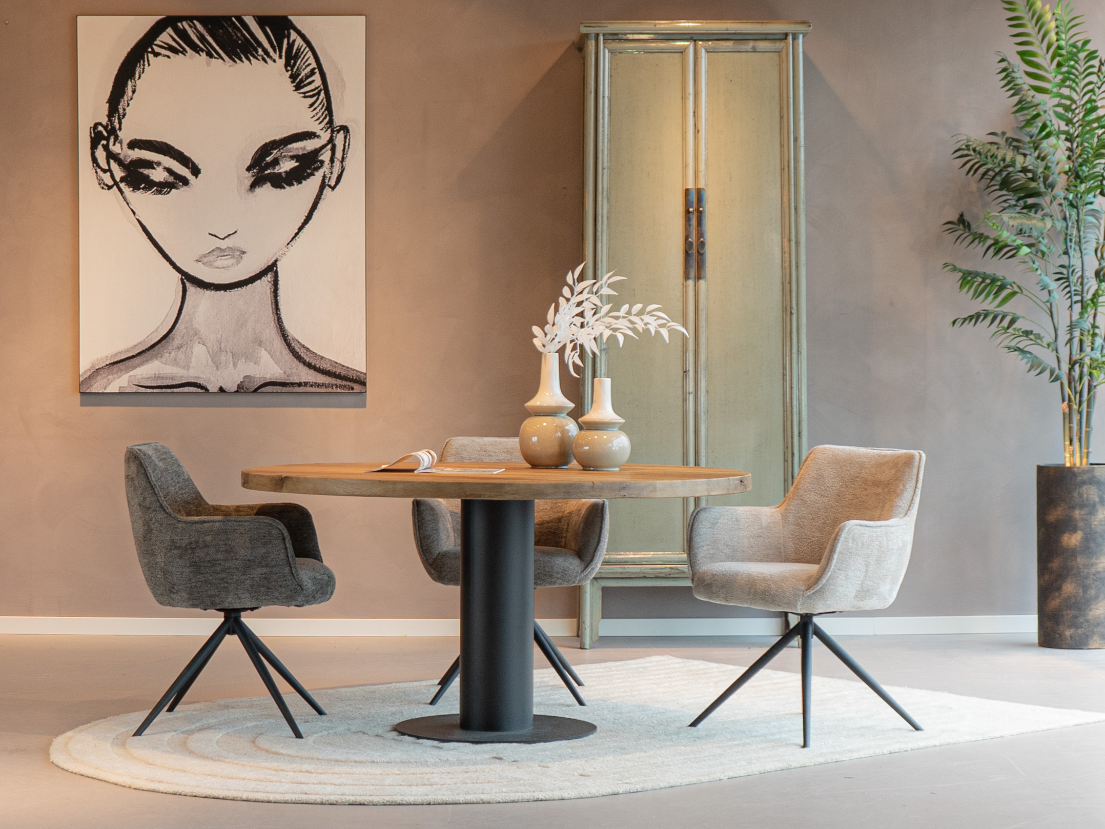 oud eiken tafel rond