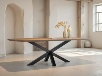 Tafel Rivoli - 240x110cm - kiwi - cinnamon - verjongd - metaalkleur RAL 9005 Tafel Rivoli - 240x110cm - kiwi - cinnamon - verjongd - metaalkleur RAL 9005