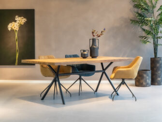 Tafelblad Larino 225x100cm - onderstel Camerino met onze eetkamerstoelen Fresco