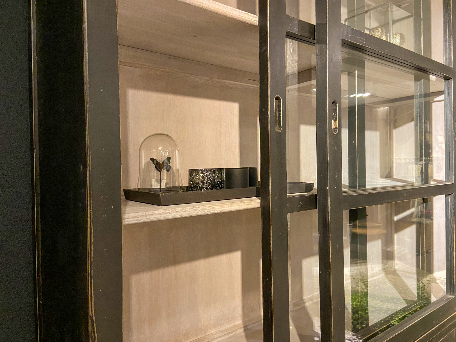 sfeervolle vitrinekast