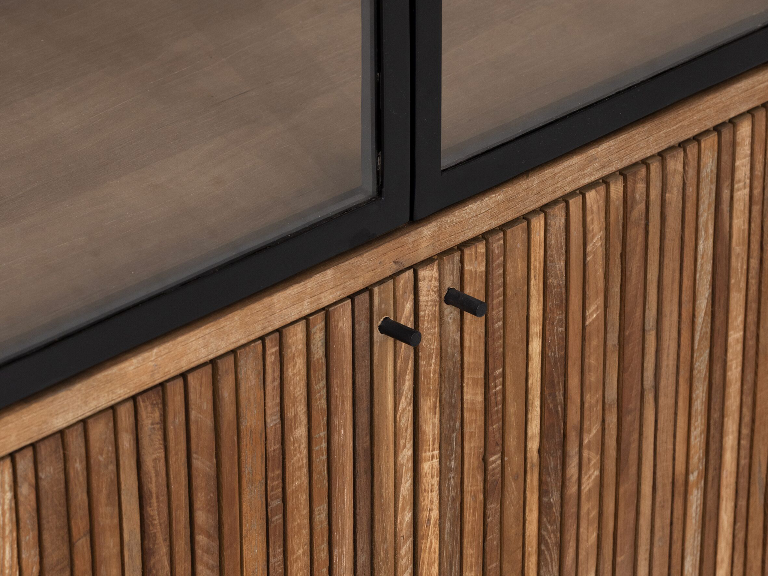 Vitrinekast Lagoon - 130x40x210cm - 6 deurs